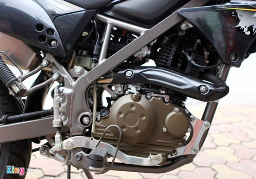 Kawasaki D-tracker 125